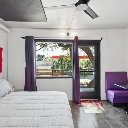 Boutique Vera Hotel In The Heart Of Folly Beach Exterior photo