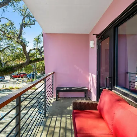 Boutique Vera Hotel In The Heart Of Folly Beach Exterior photo