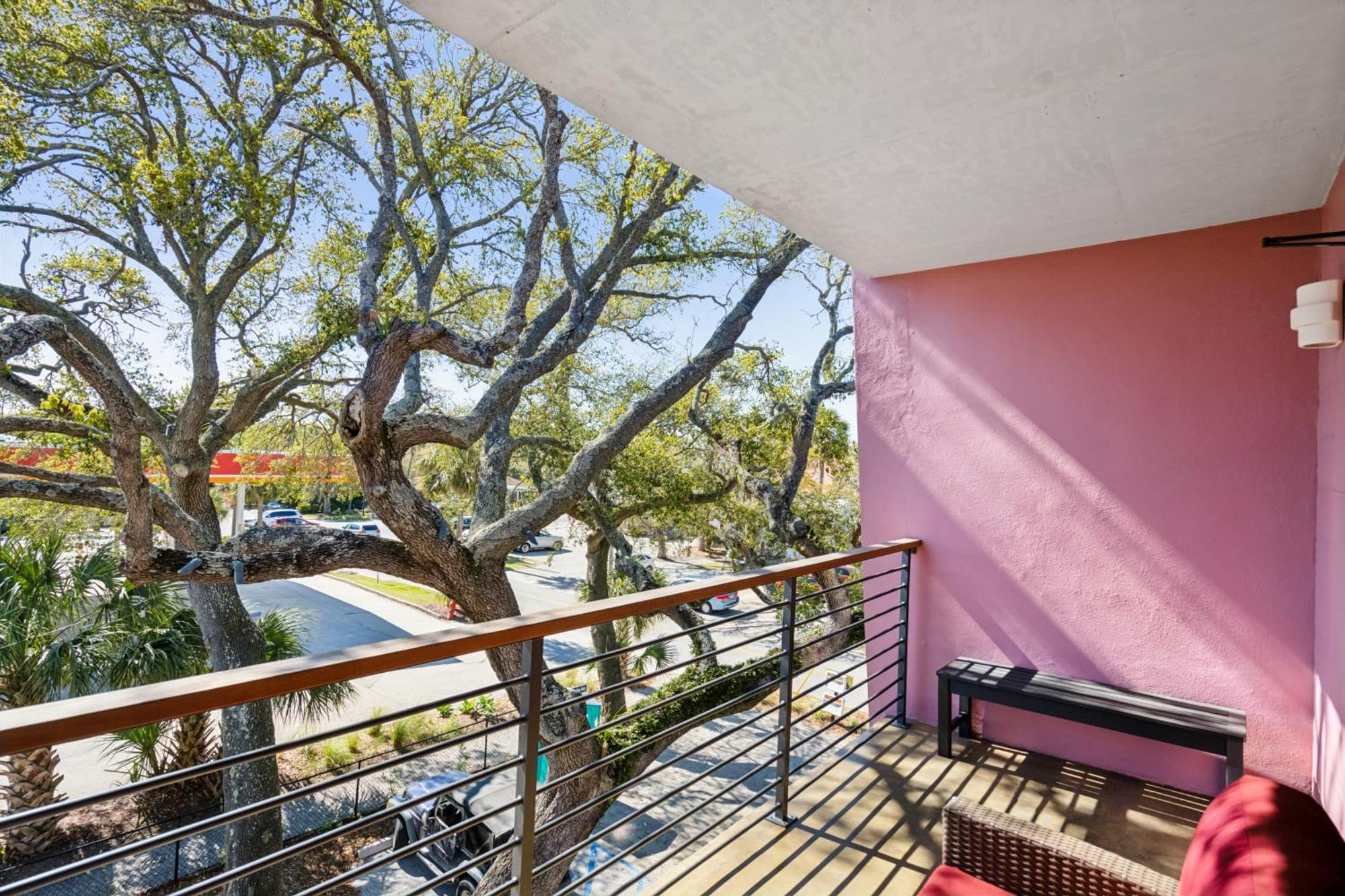 Hotel Boutique Vera In The Heart Of Folly *